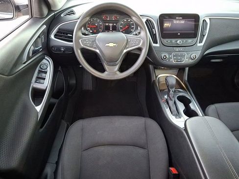 Used 2024 Chevrolet Malibu LT image 11