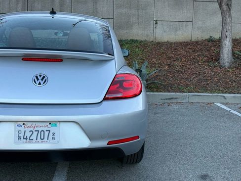 Used 2015 Volkswagen Beetle 1.8T Classic image 16