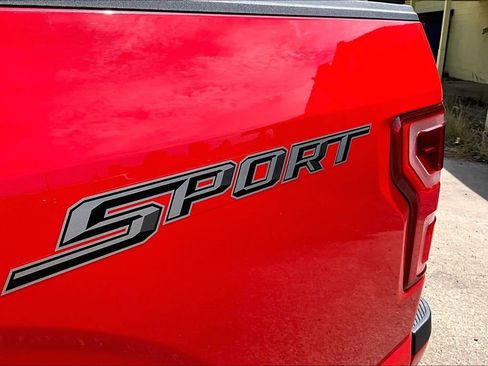 Used 2018 Ford F150 XLT w/ Equipment Group 302A Luxury RWD image 11