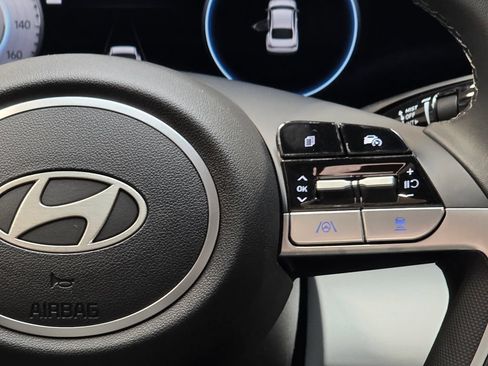 New 2026 Hyundai Elantra Limited FWD image 19
