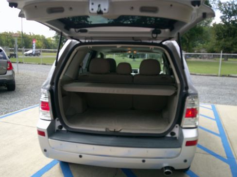 Used 2010 Mercury Mariner Premier image 10