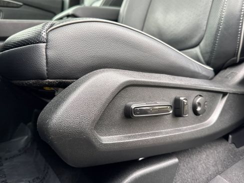 Used 2023 Honda Pilot Elite image 14