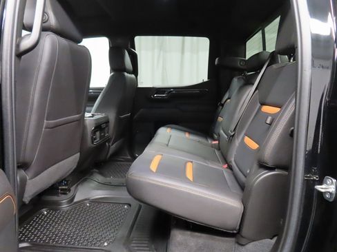 Used 2022 GMC Sierra 1500 AT4 w/ AT4 Premium Package image 10