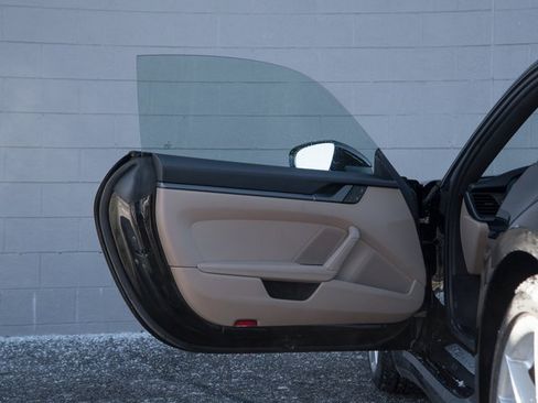 Certified 2024 Porsche 911 Carrera 4S image 15