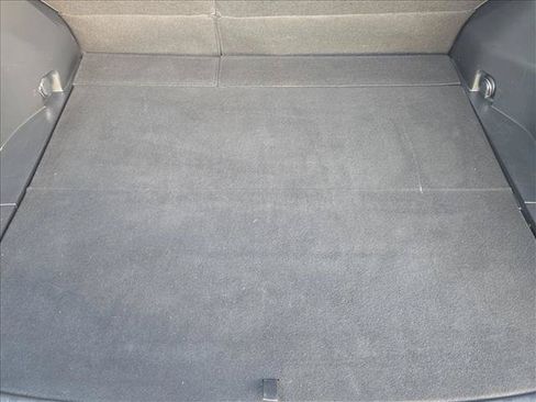 Used 2019 Toyota RAV4 XLE FWD image 6