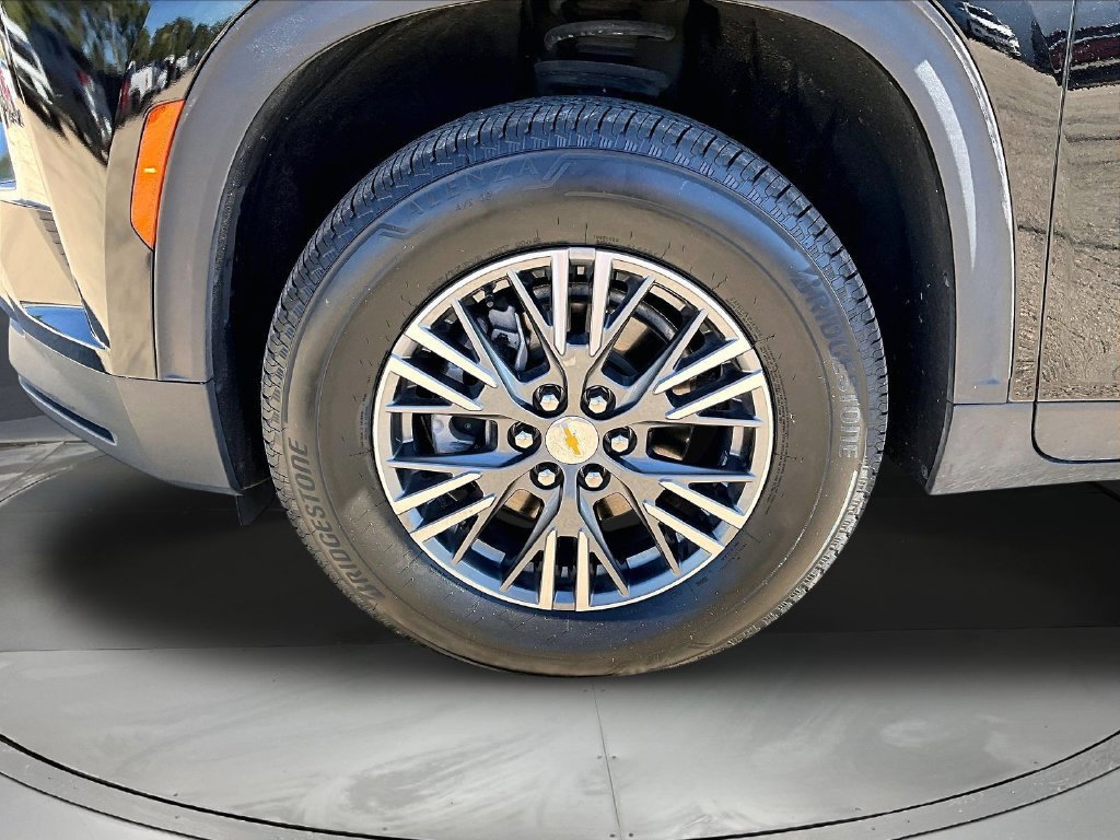 Used 2025 Chevrolet Traverse LT AWD/4WD image 37
