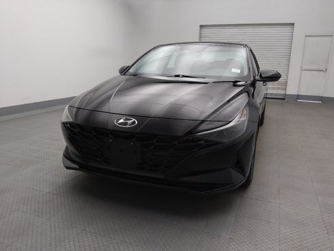 Used 2022 Hyundai Elantra SEL w/ Convenience Package FWD image 15