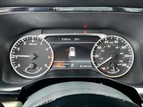 Certified 2022 Nissan Pathfinder SV image 26