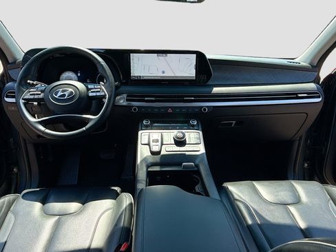 Used 2023 Hyundai Palisade Limited FWD image 3