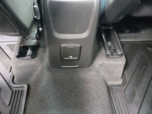 Used 2019 Buick Encore Sport Touring w/ Safety Package FWD image 29