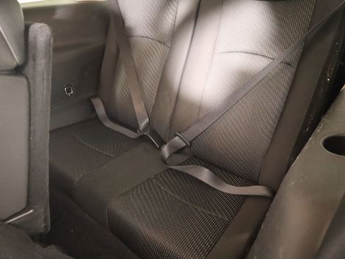 Used 2018 Dodge Journey SE image 11