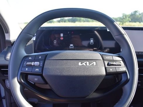New 2026 Kia EV6 Wind AWD/4WD image 33