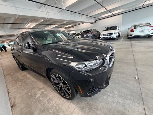 Used 2022 BMW X4 xDrive30i w/ M Sport Package 2 AWD/4WD image 30