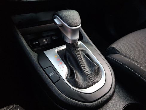 Used 2023 Kia Forte LXS w/ LXS Technology Package FWD image 14