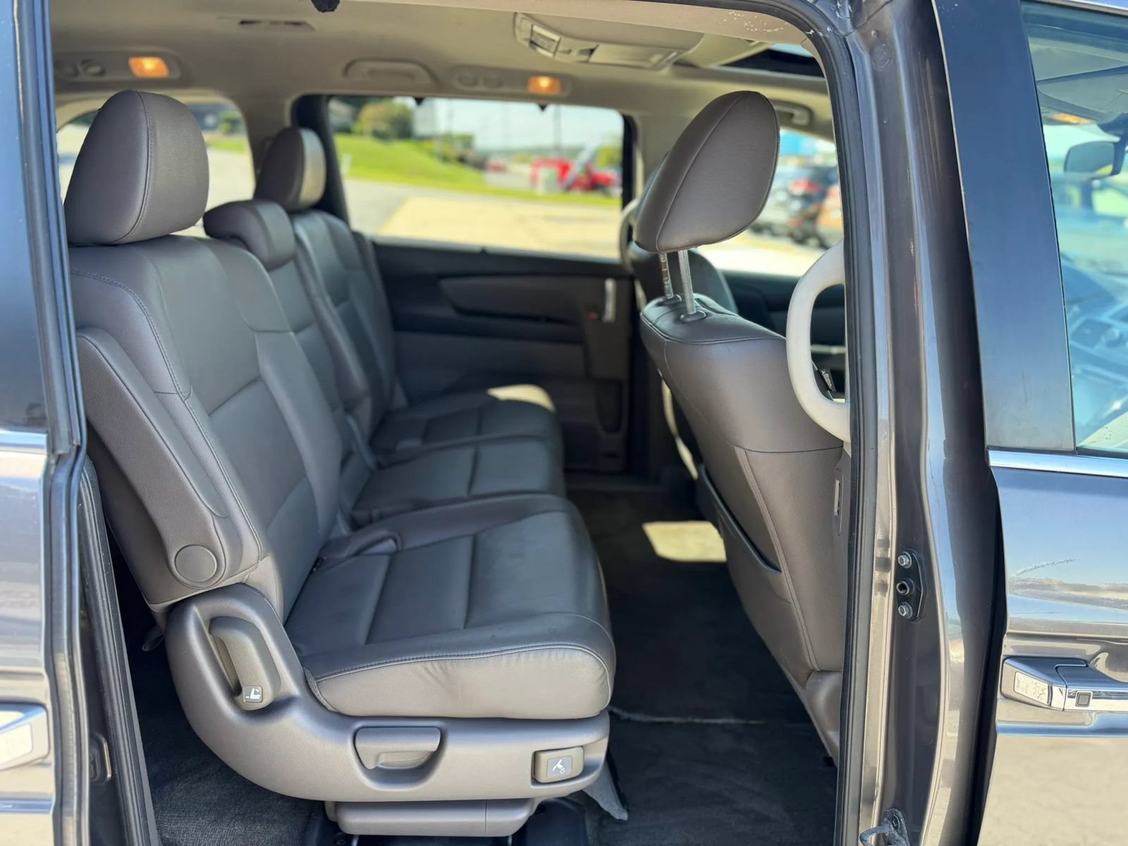 Used 2014 Honda Odyssey EX-L image 12