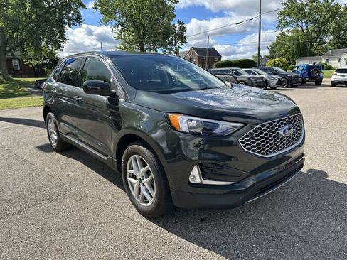 Used 2024 Ford Edge SEL w/ Convenience Package AWD/4WD image 11