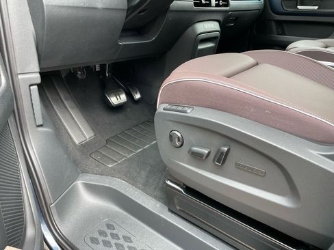 New 2025 Volkswagen ID. Buzz Pro S Plus AWD/4WD image 16
