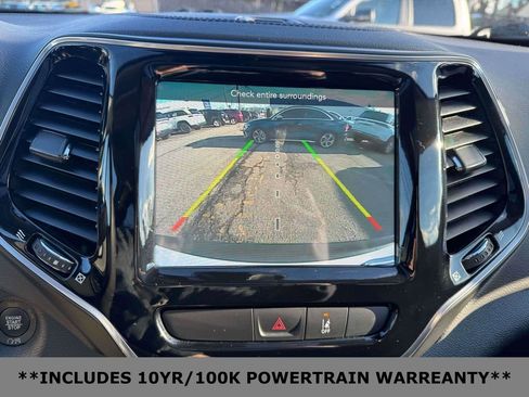 Used 2022 Jeep Cherokee Limited image 29