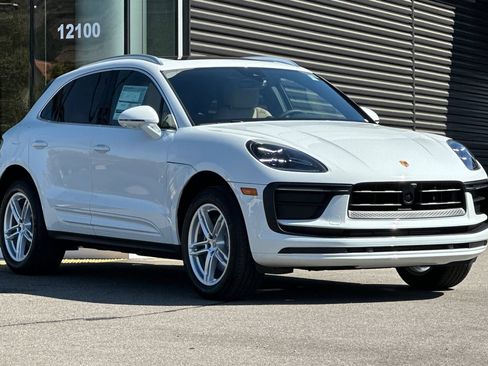 New 2026 Porsche Macan image 10