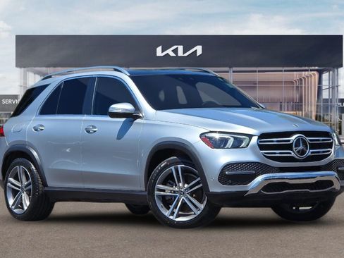 Used 2022 Mercedes-Benz GLE 450 4MATIC image 2