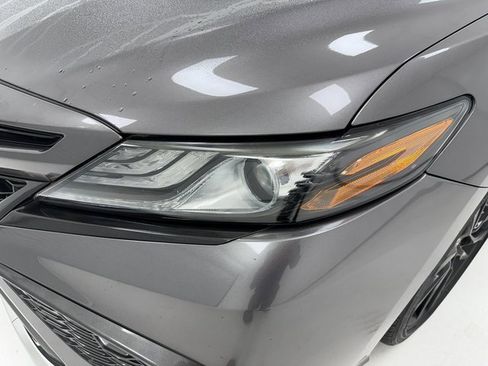 Used 2021 Toyota Camry XSE image 6