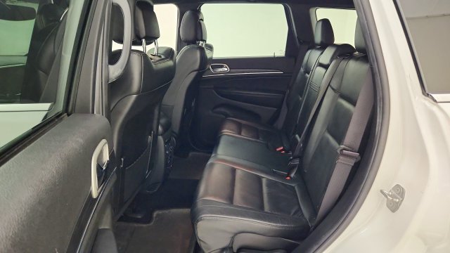 Used 2020 Jeep Grand Cherokee Limited AWD/4WD image 20
