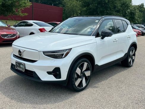 Certified 2023 Volvo XC40 Recharge Ultimate AWD/4WD image 1