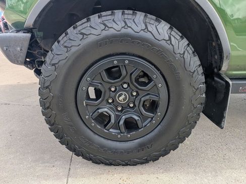 Used 2022 Ford Bronco Wildtrak image 24