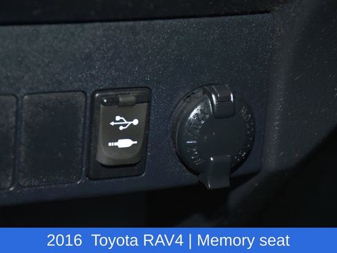 Used 2016 Toyota RAV4 SE AWD/4WD image 7