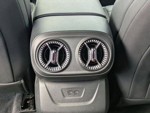 Used 2024 Chevrolet Blazer EV LT image 17