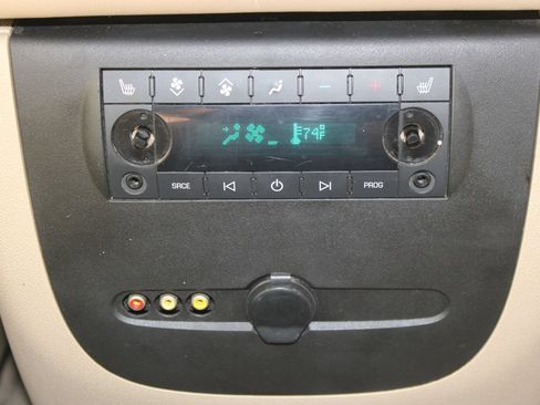 Used 2013 GMC Yukon Denali AWD/4WD image 26