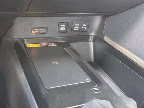 Used 2025 Toyota Camry LE FWD image 19