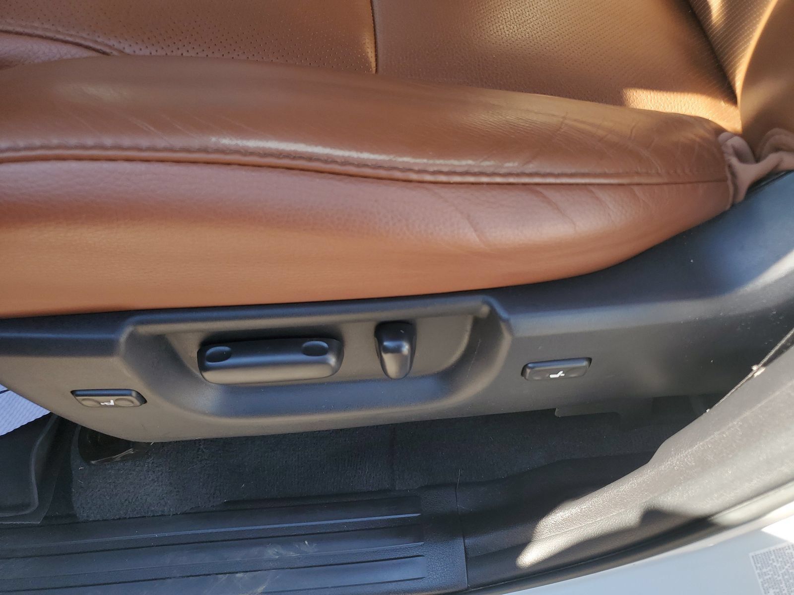 Used 2019 Toyota Sequoia Platinum AWD/4WD image 18