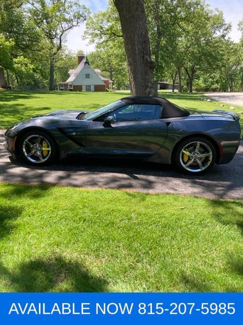 Used 2014 Chevrolet Corvette Stingray Convertible w/ 3LT Preferred Equipment Group RWD image 2