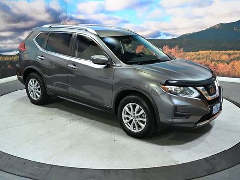 Used 2017 Nissan Rogue SV AWD/4WD image 1
