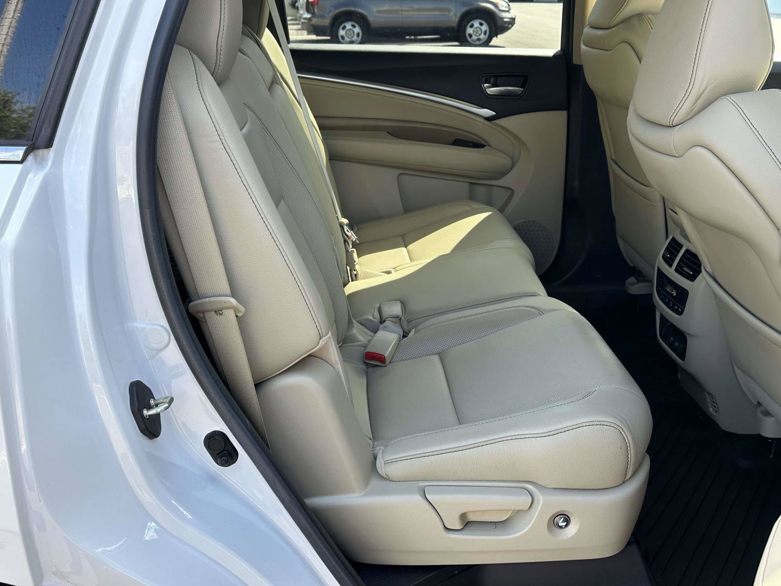 Used 2020 Acura MDX w/ Technology Package FWD image 7