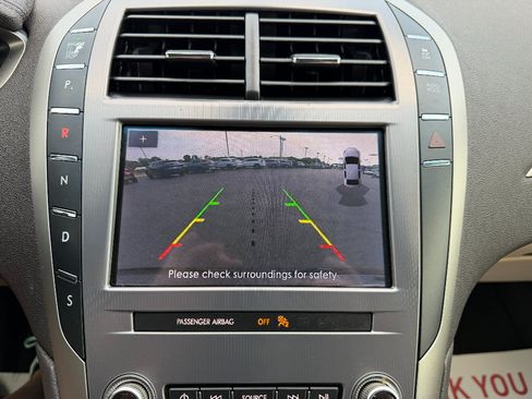 Used 2020 Lincoln MKZ FWD image 40