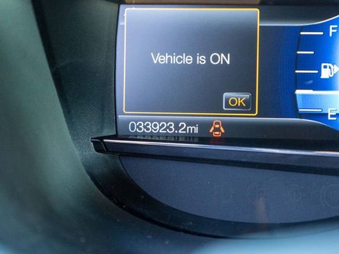 Used 2018 Ford Explorer XLT w/ Equipment Group 201A image 24