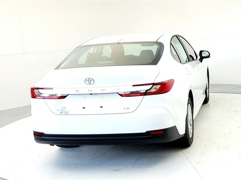 New 2026 Toyota Camry LE image 5