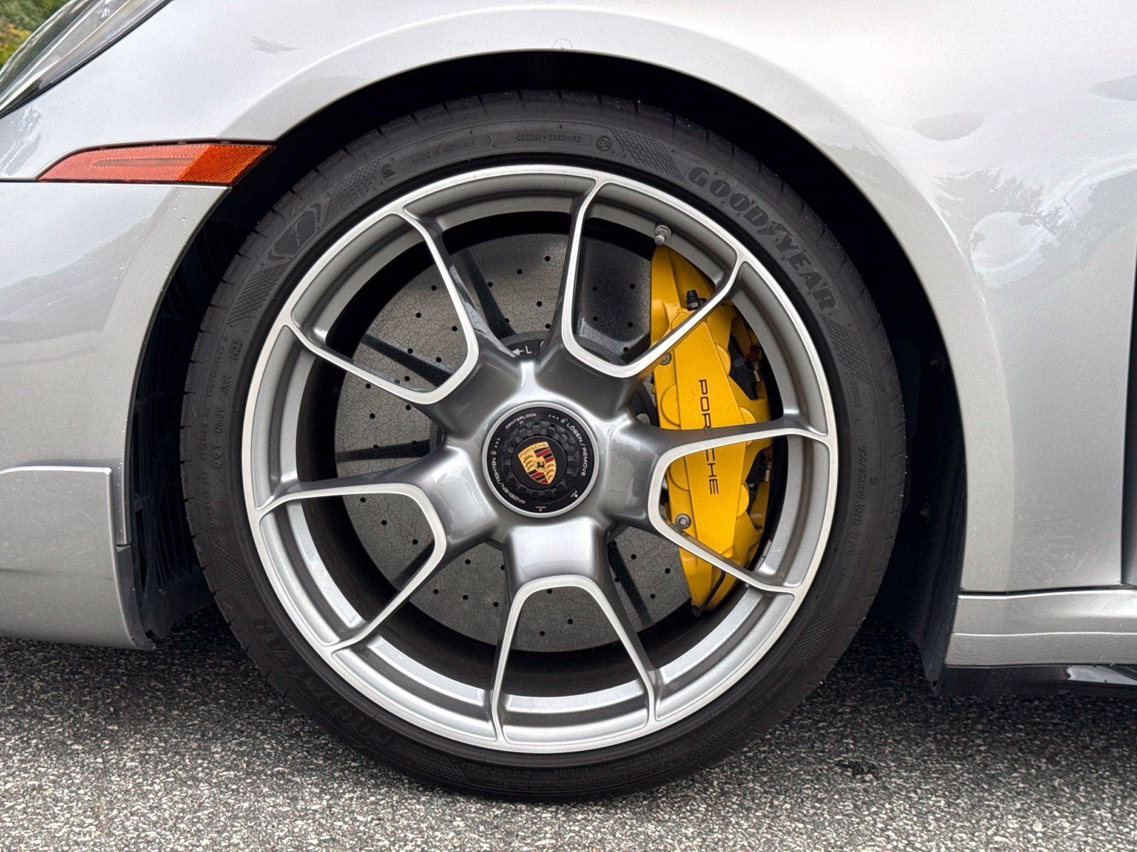 Certified 2022 Porsche 911 Turbo S AWD/4WD image 18