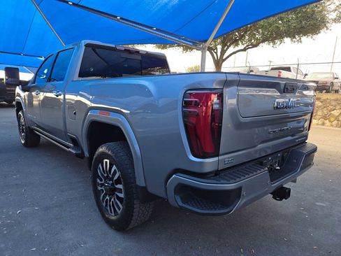 Certified 2025 GMC Sierra 2500 Denali Ultimate image 3