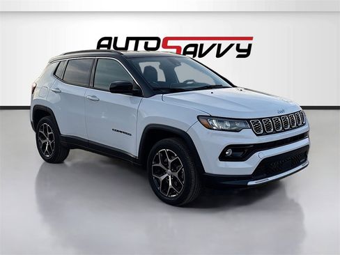 Used 2024 Jeep Compass Limited image 1