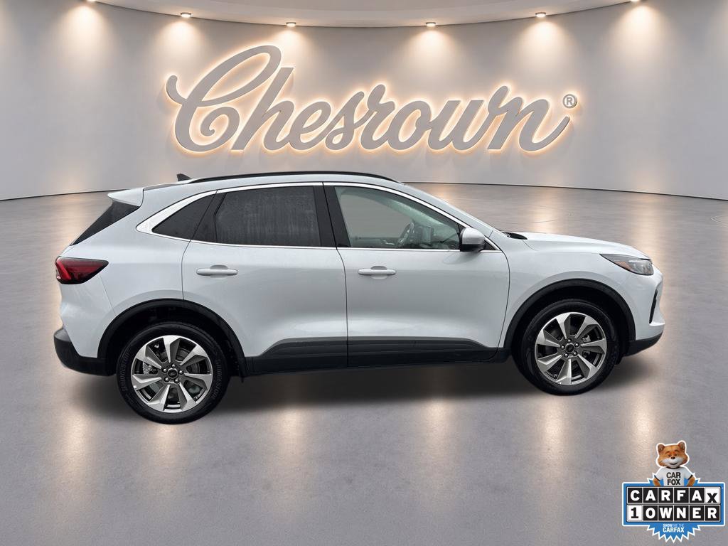 Used 2025 Ford Escape Platinum AWD/4WD image 6