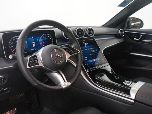 Used 2025 Mercedes-Benz C 300 4MATIC Sedan image 22