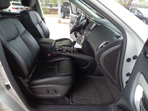 Used 2015 Nissan Pathfinder SL w/ SL Premium Package image 17