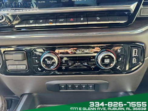 Used 2024 GMC Sierra 2500 SLT w/ SLT Premium Package image 23