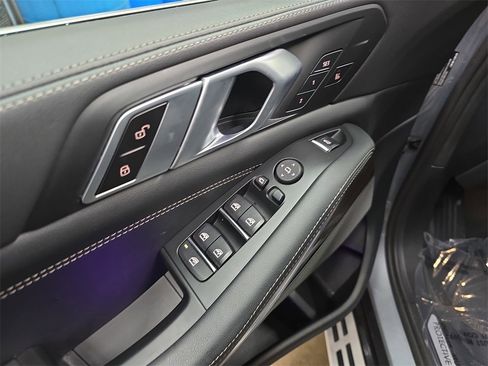 Used 2025 BMW X5 xDrive40i image 27