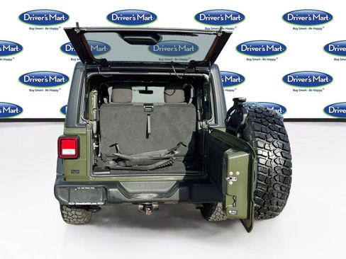 Used 2023 Jeep Wrangler Sport AWD/4WD image 25
