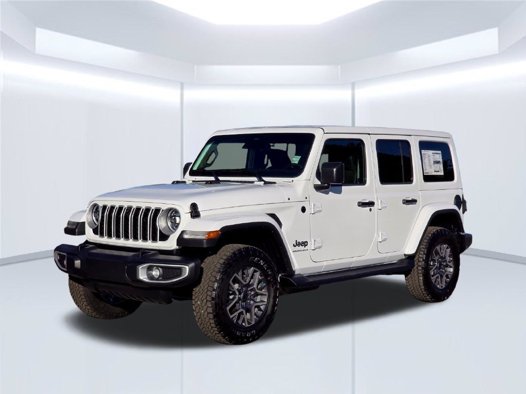 New 2026 Jeep Wrangler Unlimited Sahara AWD/4WD image 2