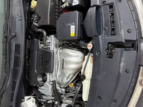 Used 2017 Toyota Camry SE FWD image 23